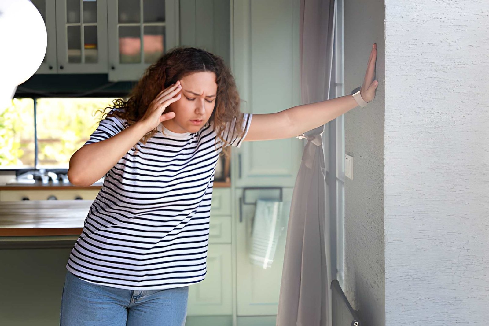 Baş Dönmesi Neden Olur? Hangi Testlerle Anlaşılır?